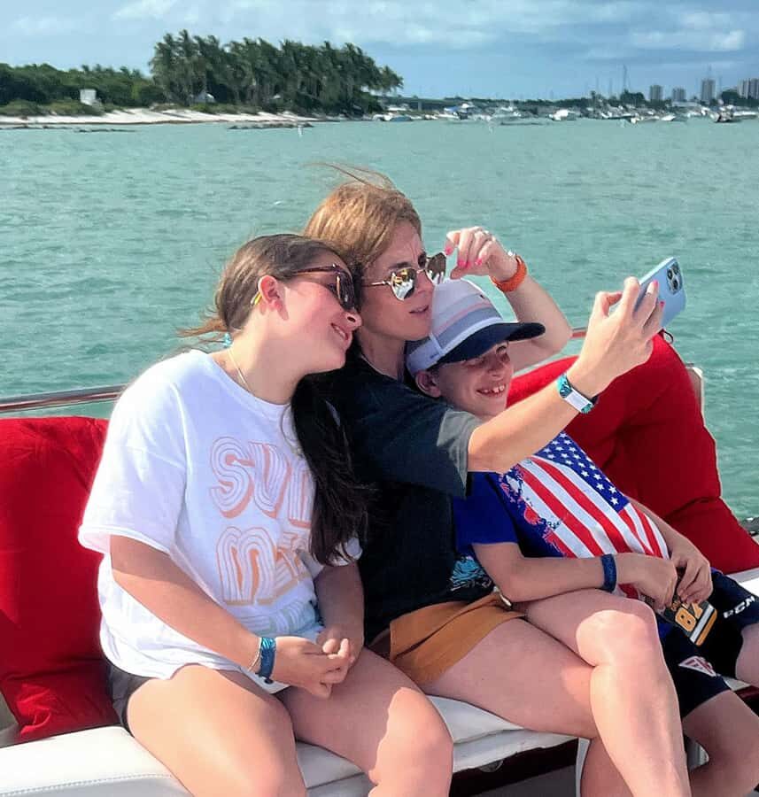 Palm Beach: Island Cruise on the Intracoastal - The onboard setup: seating, deck time, and drinks