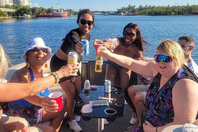 Private Cruise Or Sandbar Trip in Fort Lauderdale/Day or Night - Private pontoon pace: why this feels easy for families and groups