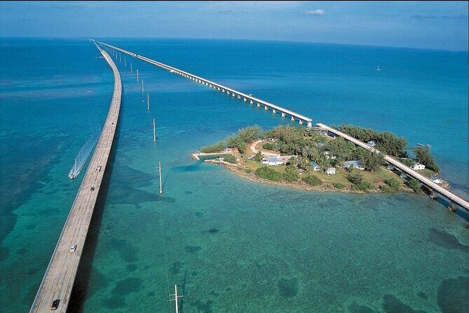 Private Tour to Key West - Key Largo stop: bathrooms, breakfast, and a pressure-release valve