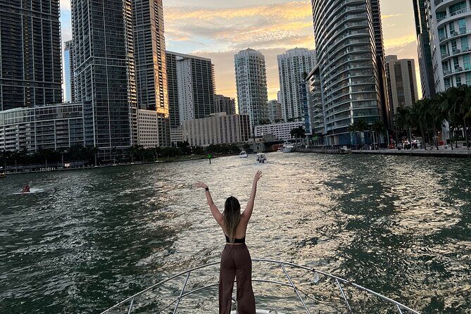 Private Yacht Cruise in Miami Beach - Key highlights you’ll care about
