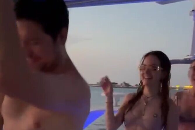 Private Yacht Cruise in Miami Beach - Why a 50-Foot Flybridge Yacht Makes Miami Feel Like Vacation