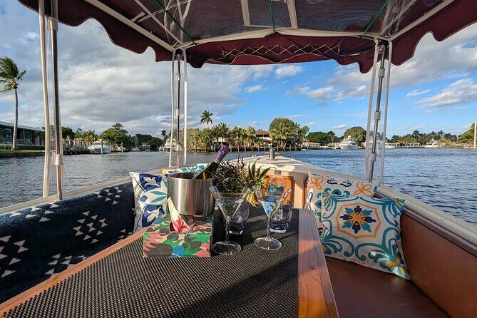 Scenic Boat Tour on Fort Lauderdale’s Riverside - How the 1.5 hours typically plays out on the water