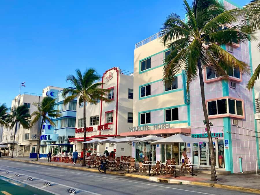 South Beach Sweets Tour: Donuts, Pastelitos, and Patisseries - Key Highlights Worth Your Appetite